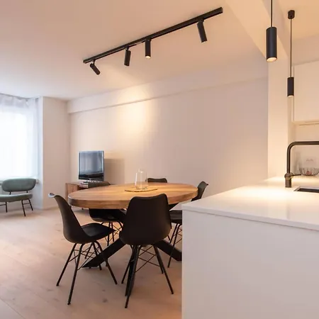 With Scenic View Apartment *