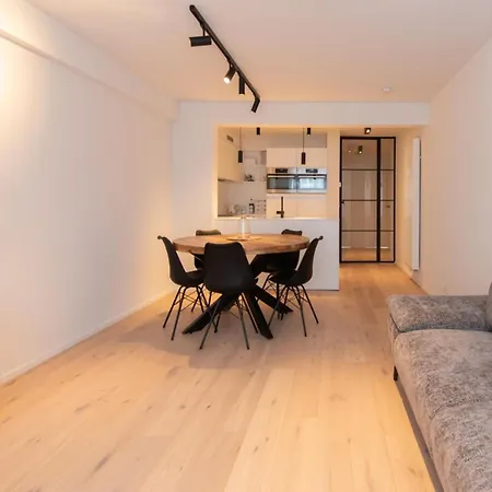 Apartment With Scenic View *